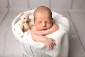 Lieblingsbild Babyfotos Graz Familienfotos Anna Babyfotografin Stolz Steiermark Newbornfotografie 7