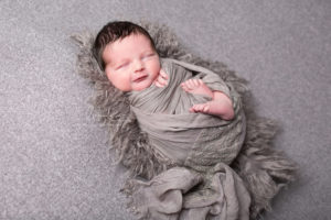 Lieblingsbild Babyfotos Graz newbornshooting Felix Babyfotografin Steiermark newborn 2