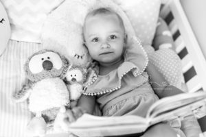 Lieblingsbild Babyfotos Graz Familienfotos Familyshooting Homestory Familienbilder Stolz Babyfotografin Graz Steiermark 15