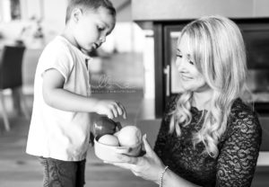 Lieblingsbild Babyfotos Graz Familienfotos Familyshooting Homestory Familienbilder Stolz Babyfotografin Graz Steiermark 18