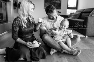 Lieblingsbild Babyfotos Graz Familienfotos Familyshooting Homestory Familienbilder Stolz Babyfotografin Graz Steiermark 19