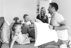 Lieblingsbild Babyfotos Graz Familienfotos Familyshooting Homestory Familienbilder Stolz Babyfotografin Graz Steiermark 3