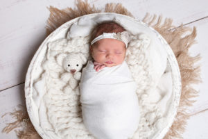 Lieblingsbild Babyfotos Graz Newbornfotos Nora 7 von 17