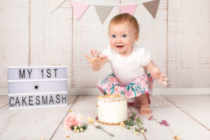 Lieblingsbild-Babyfotos-Graz-cakesmash-Marie-Babyfotografin 1 Lieblingsbild Babyfotos Graz cakesmash Marie Babyfotografin