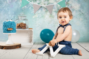 Lieblingsbild-Babyfotos-Graz-cakesmash-Noah-3 1 Lieblingsbild Babyfotos Graz cakesmash Noah 3