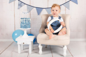Lieblingsbild Babyfotos Graz cakesmash Theo 1 von 13