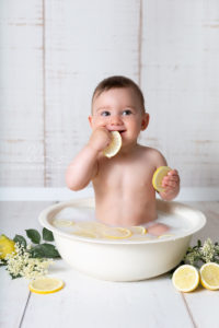 Lieblingsbild-Babyfotos-Graz-Zitronenbad-Jan-4 1 Lieblingsbild Babyfotos Graz Zitronenbad Jan 4