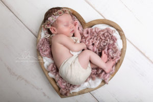 Lieblingsbild Babyfotos Graz newbornshooting Franziska 14 von 16