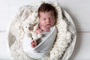 Lieblingsbild Babyfotos Graz newbornshooting Johann 9 von 12