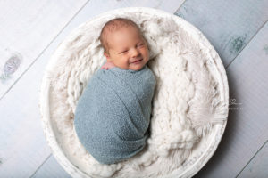 Lieblingsbild Babyfotos Graz newbornshooting Louis 4 von 12