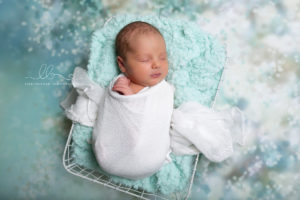 Lieblingsbild Babyfotos Graz newbornshooting Louis 9 von 12