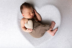 Lieblingsbild Babyfotos Graz newbornshooting Moritz Babyfotografin Newbornfotos