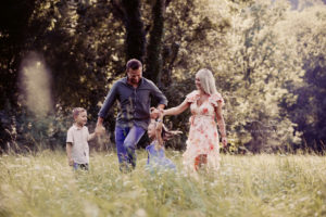 Familienfotos Graz Steiermark Familyshooting Babyfotografin Stolz Lieblingsbild