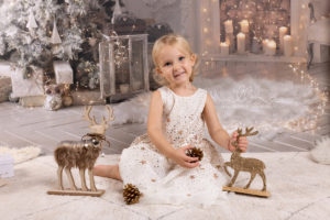 Lieblingsbild-Babyfotos-Graz-Weihnachten2021-Fotografin-Weihnachtsfotos-6 1 Lieblingsbild Babyfotos Graz Weihnachten2021 Fotografin Weihnachtsfotos 6