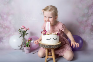 Lieblingsbild Babyfotos Graz cakesmash Babybadewanne Babybadetag Baby Torte Kindergeburtstag