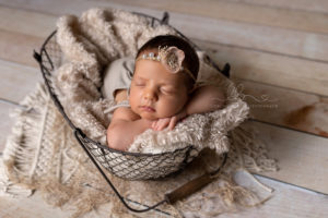 Lieblingsbild Babyfotos Graz newbornshooting Lena 10 von 12