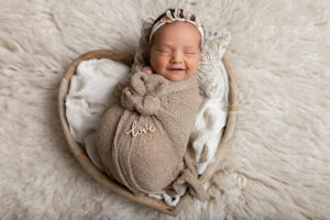 Lieblingsbild Babyfotos Graz newbornshooting Lena 2 von 12