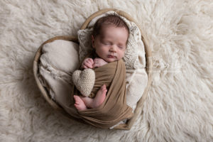Lieblingsbild Babyfotos Graz newbornshooting Leo 10 von 13 Kopie