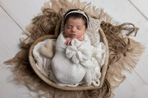 Lieblingsbild Babyfotos Graz Neugeborenenfotos newborn Babyfotografin Steiermark Rozerin 12 von 21