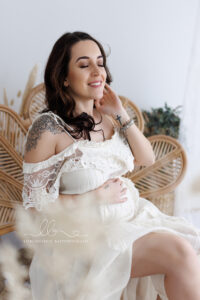 Lieblingsbild Babyfotos Graz Babybauch Sarah11 von 32