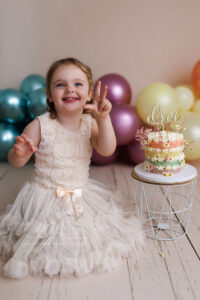 Lieblingsbild Babyfotos 3cakesmash Ronja 2 von 12 800x1200 1