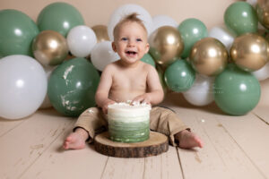 Lieblingsbild Babyfotos Graz cakesmash Nino 6 von 15800x1200 1